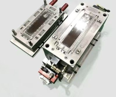 Custom-Engineered Plastic Injection Moulds